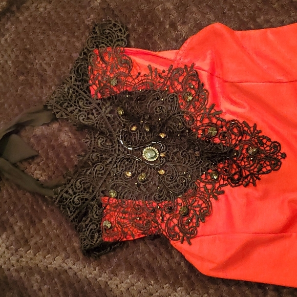 Arden B Above Knee Red with Black Lace & Gems/Beading at neck & décolletage. XL - Picture 2 of 6